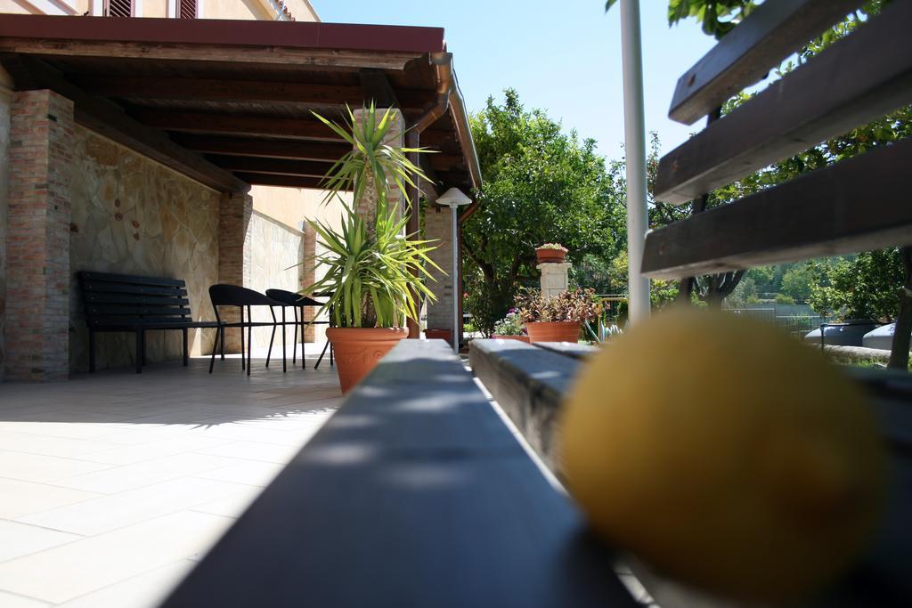 Villa Mara B&B Ното Екстер'єр фото